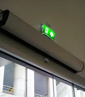 Top 5 Reasons Every Business Needs Air Curtains